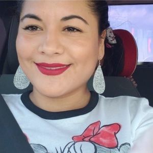 Meet your Posher, Bibi